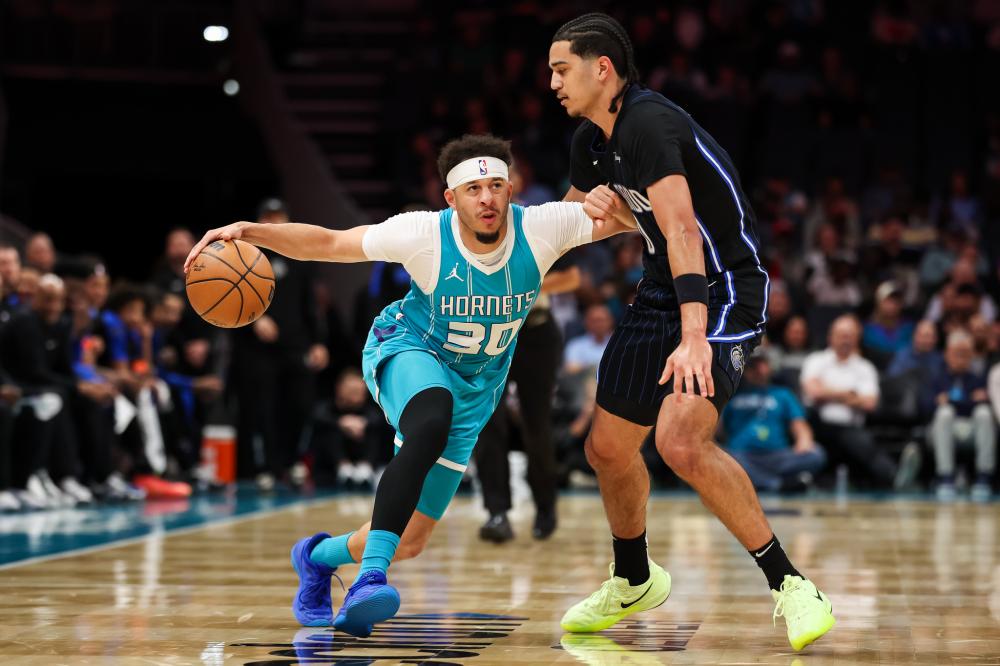 她凭借快速 她凭借快速